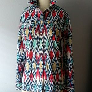 🔸Jones New York Signature blouse.